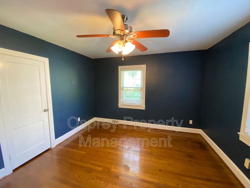 Spacious 4-Bedroom Home with Pool! "ASK ABOUT OUR ZERO-DEPOSIT OPTION" - Photo 7