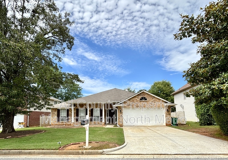 Alpharetta House: 310 Tanners Xing