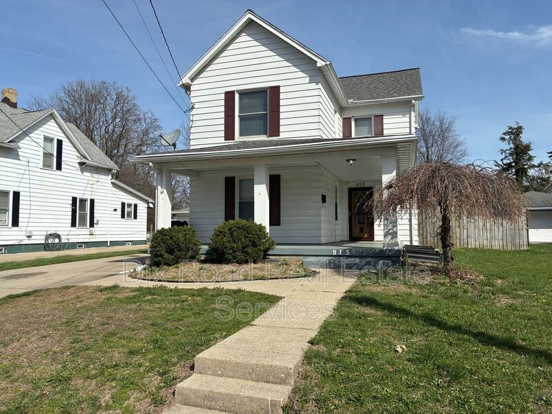 Dayton House: 915 Bellaire Avenue