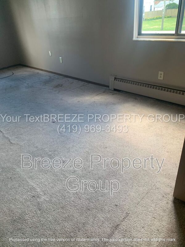 Toledo House: 4912 Douglas