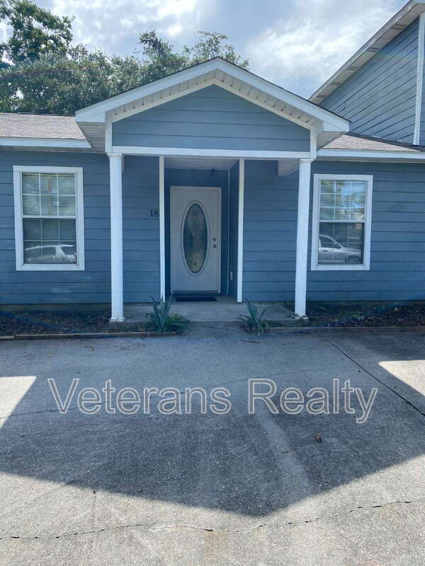 Gulfport Townhome: 18 Grand Lido