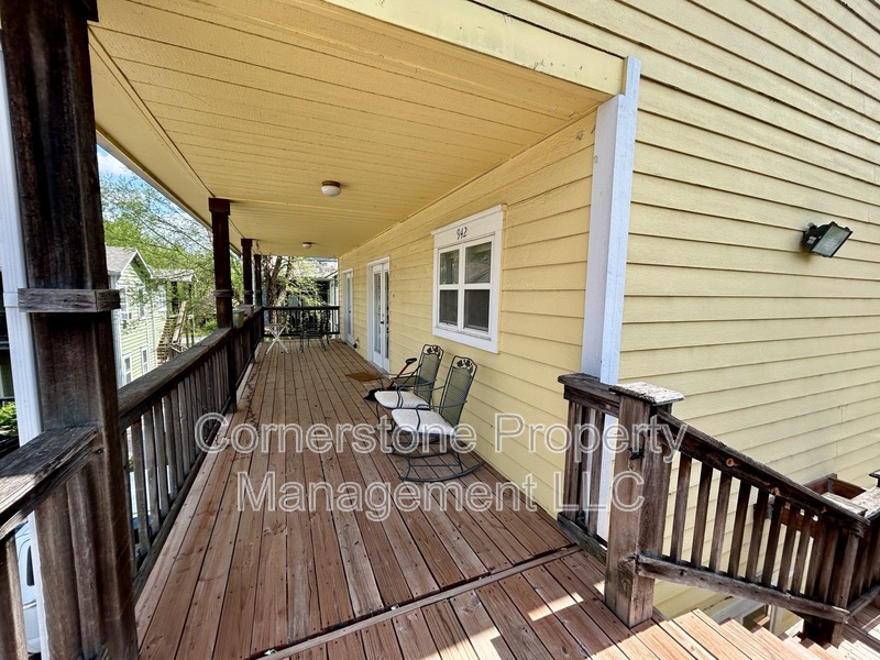 Lawrence Condo: 911 Arkansas Street new - 942