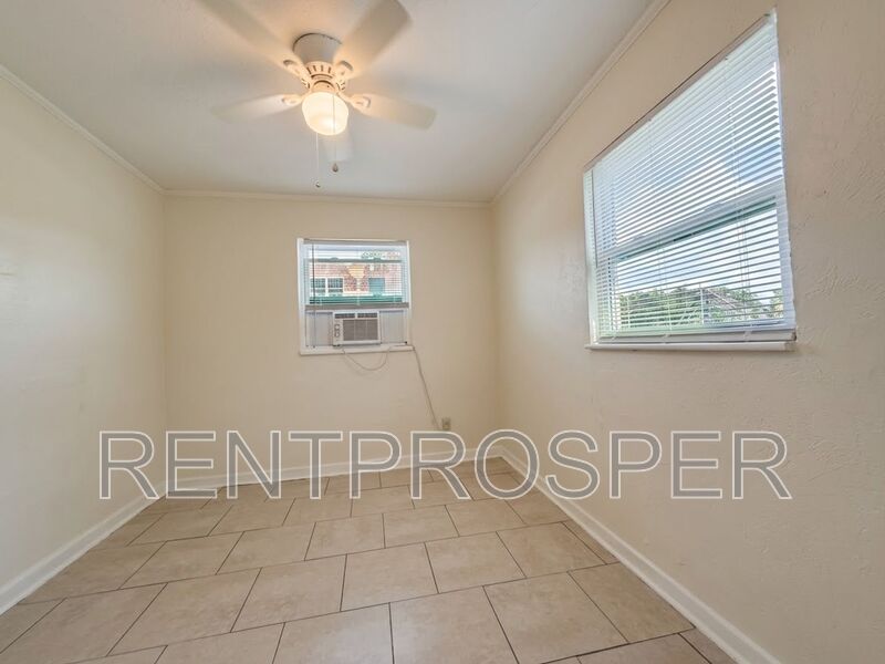 Orlando Condo: 902 W Jackson St