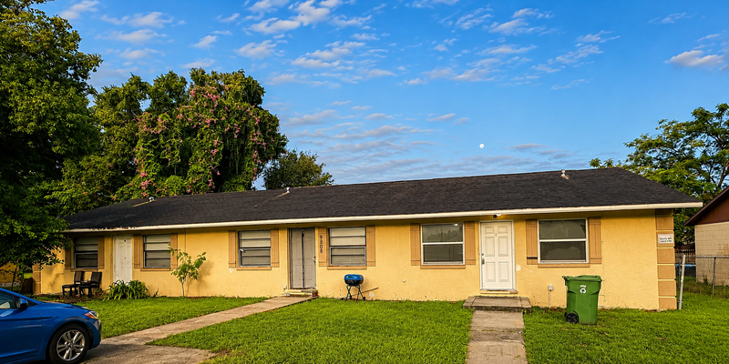 Tampa Condo: 9808 North 12th Street - C