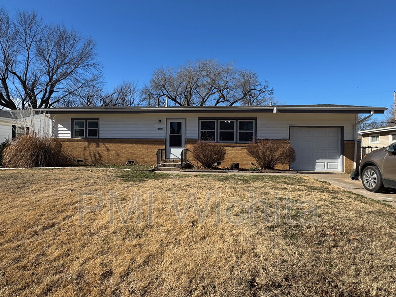 Derby House: 1433 N Kokomo Ave