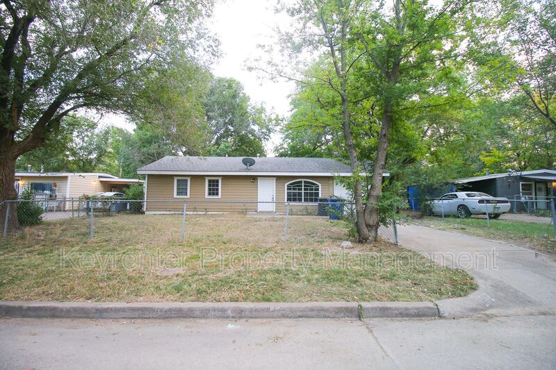 Request a Viewing for 2820 E 42nd Pl N Tenant Turner