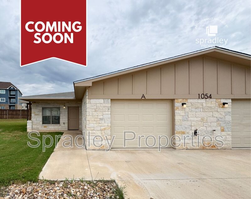Belton Townhome: 1045B Hibiscus Dr