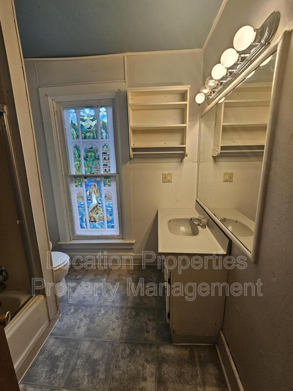 925 Alabama Street - C, Lawrence, Kansas rental photo 15 of 15