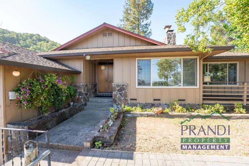 San Rafael House: 20 Portola Ave