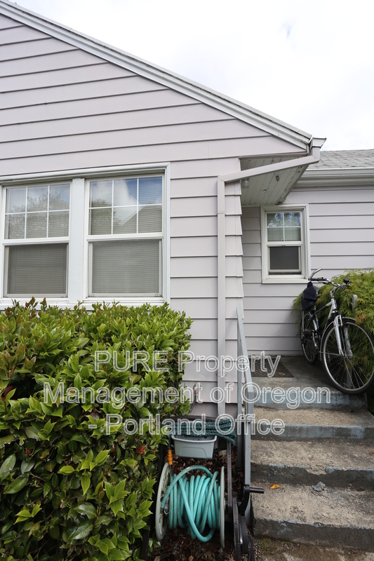 Portland House: 715 NE 20th Ave