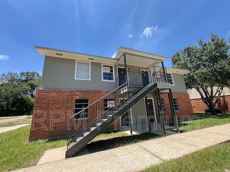 Baker Condo: 5057 Baker Blvd