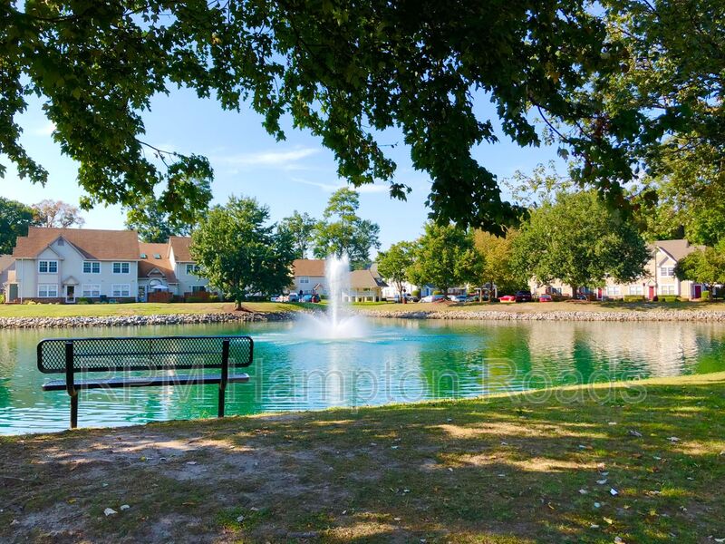 Request a Viewing for 305 Wimbledon Chase, Apt B Tenant Turner