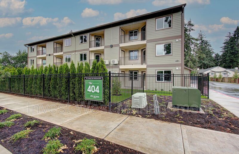 Vancouver Apartment: 404 NE 117 Avenue