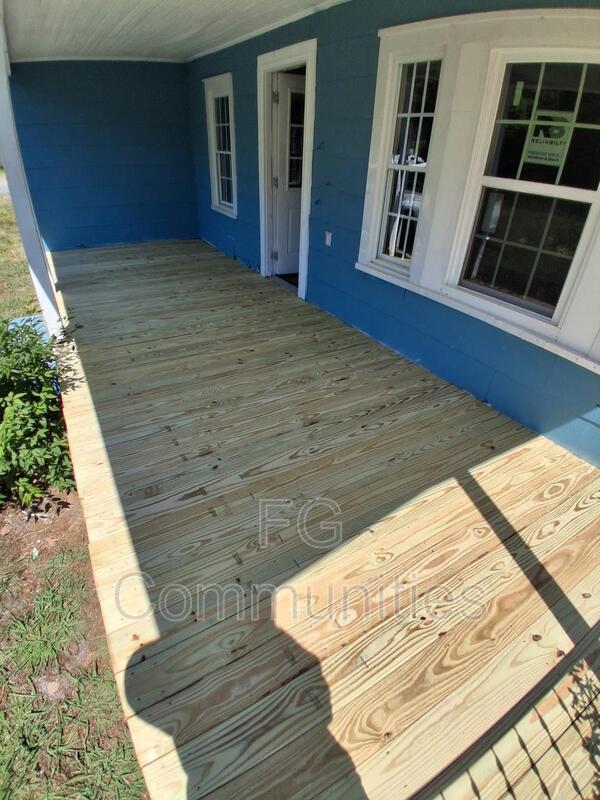 Lenoir House: 2333 Howard Arnette Rd Lot 11