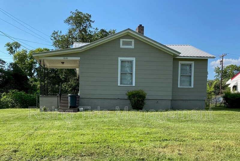 Birmingham House: 1828 Madison Ave SW