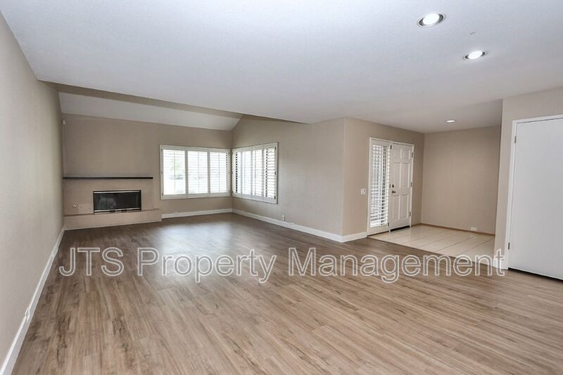 Gold River House: 11674 Gold Country Boulevard