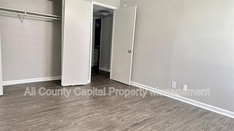 Austin Condo: 5426 Menchaca Road