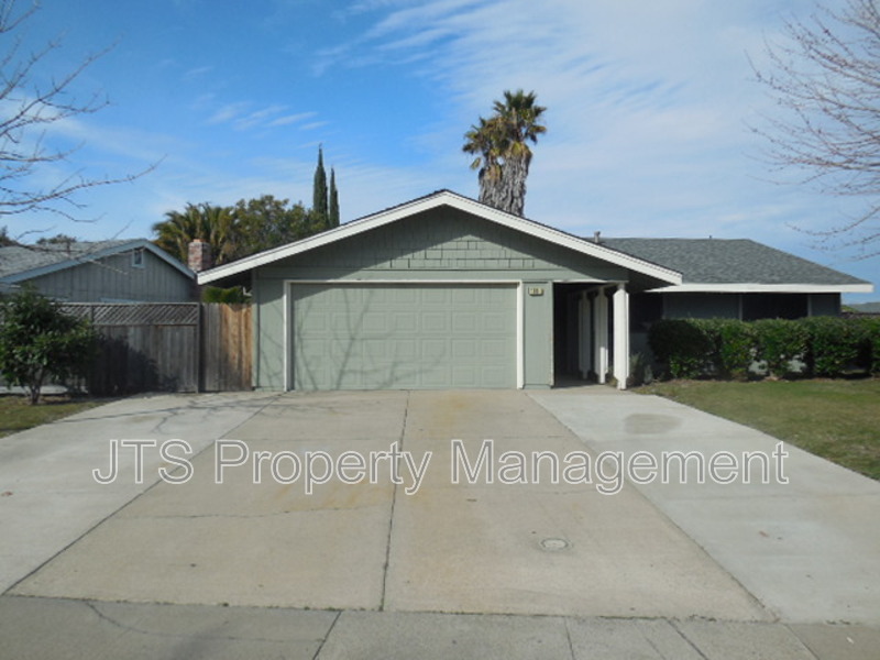 Sacramento House: 100 Decathlon Circle