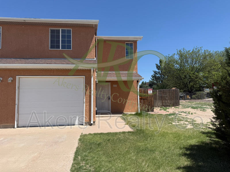 Pueblo West House: 277 W Coral Dr