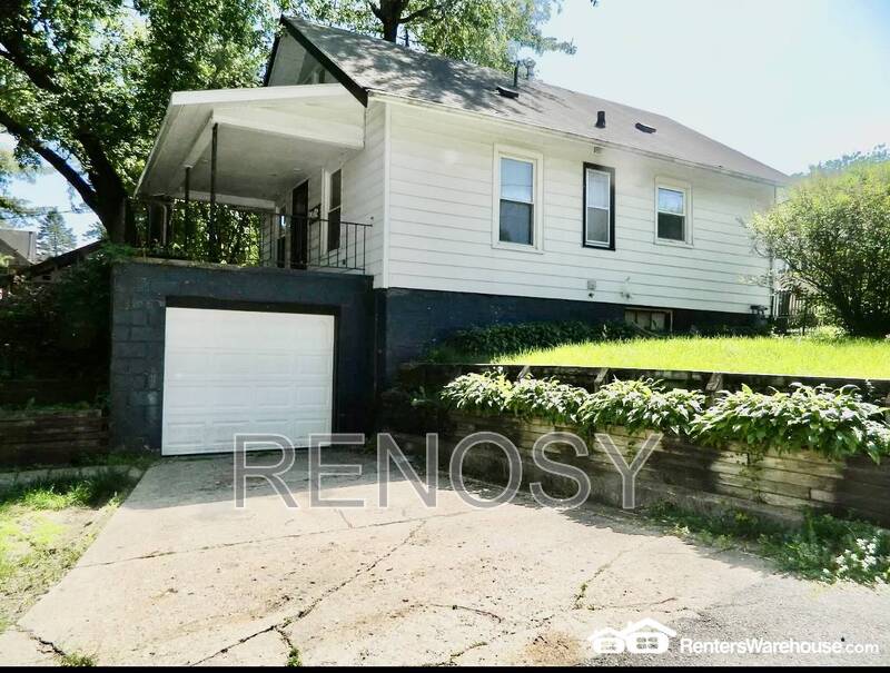 Des Moines House: 1042 56th St