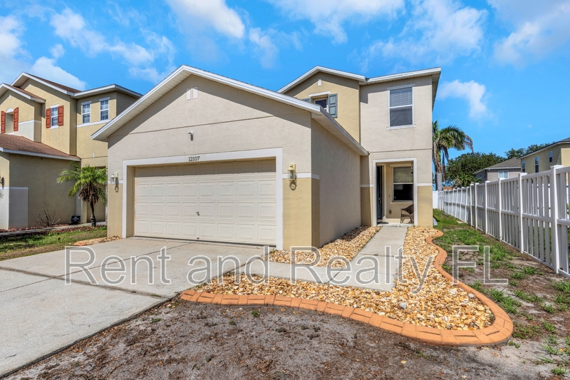 Gibsonton House: 12107 Fern Haven Avenue