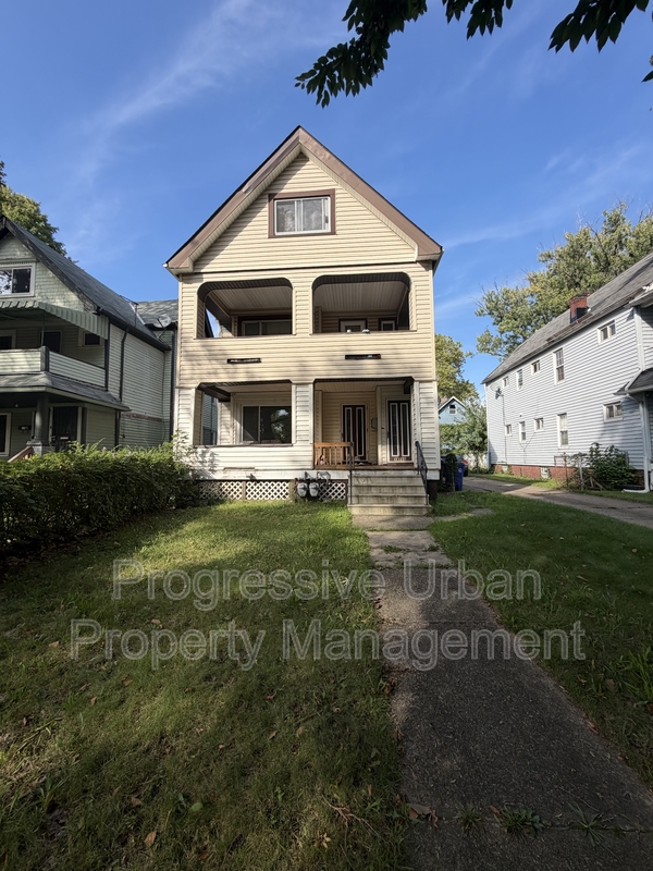Cleveland Condo: 13709 Rugby Road - Downstairs