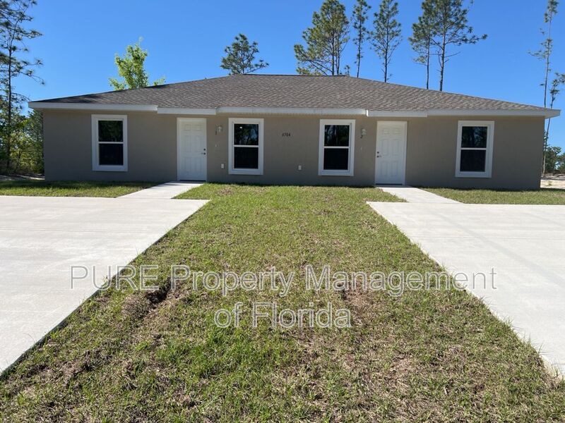 Ocala House: 6504 SW 140th Place Road