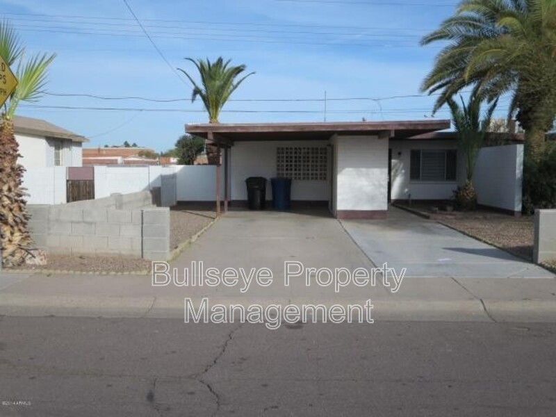 Tempe Townhome: 1901 S. Farmer Ave.