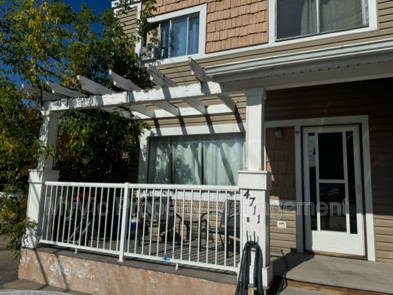 Leduc Condo: 4711A 47 Avenue NW