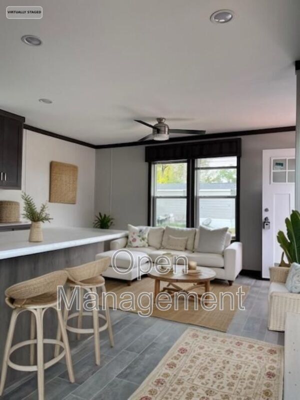 Ankeny House: 2301 Southwest Oralabor Road