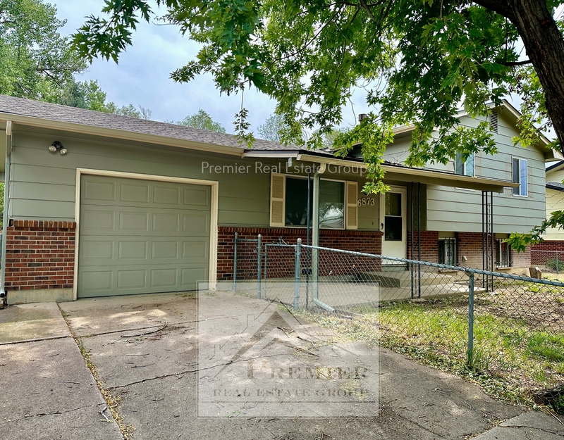 Colorado Springs House: 6873 Metropolitan Street