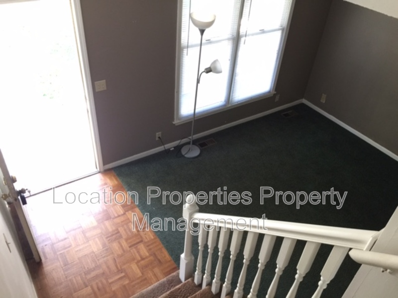 828 Maine Street, Lawrence, Kansas rental photo 9 of 13