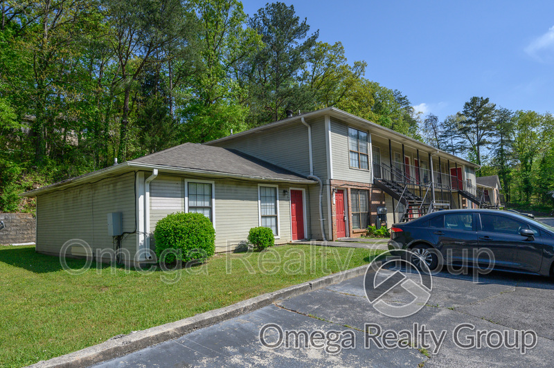 Birmingham Condo: 1811 Carson Rd