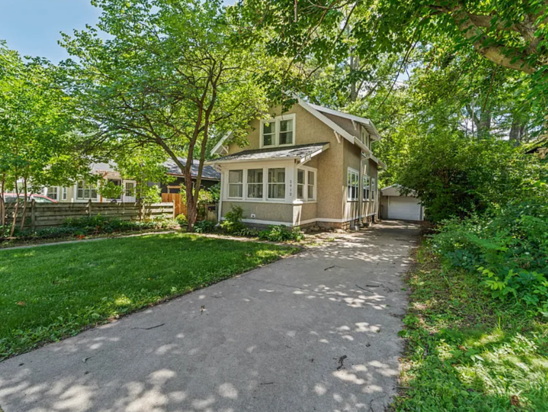 Ames House: 2912 Wood Street
