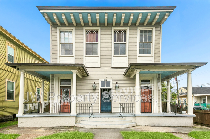 New Orleans House: 2332 Ursulines Ave