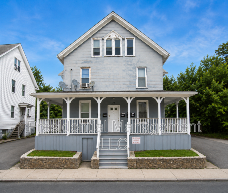 Waterbury Condo: 28 Hickory St