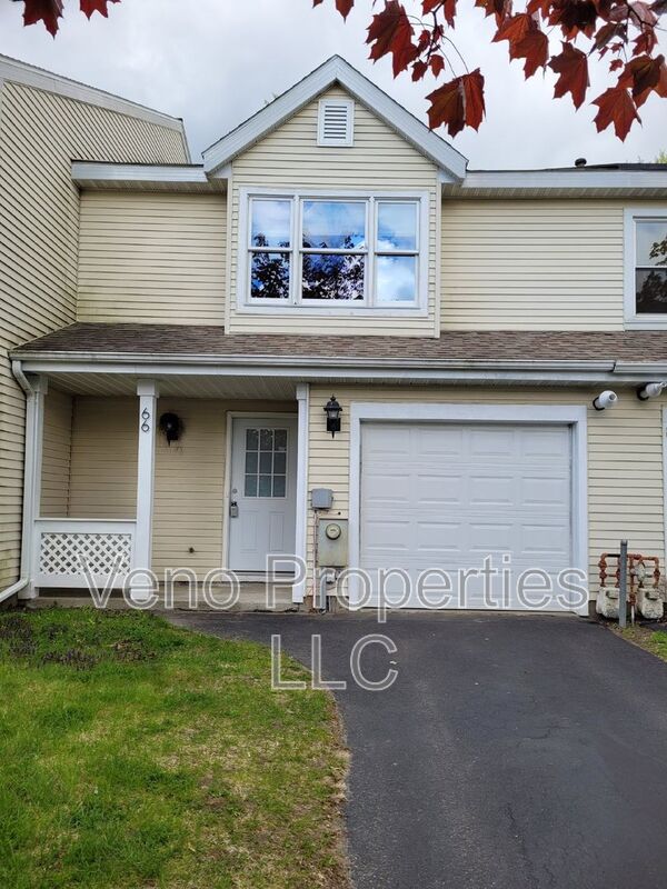 Rensselaer House: 66 Plaza Ave.