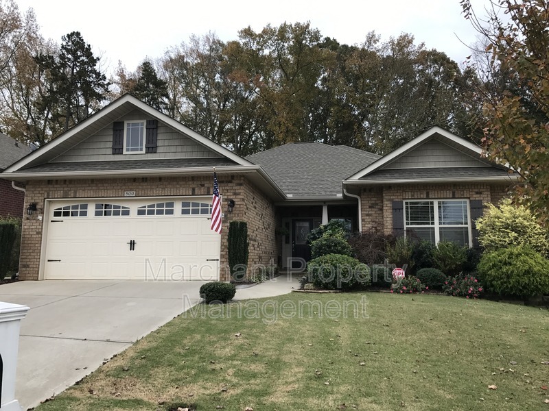 Simpsonville House: 500 Airdale Lane