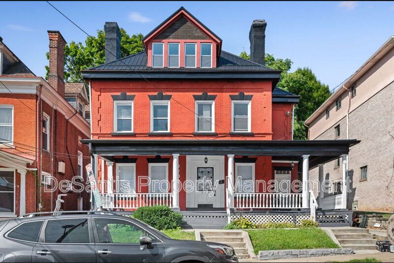 Pittsburgh House: 259-261 N. Dithridge Street