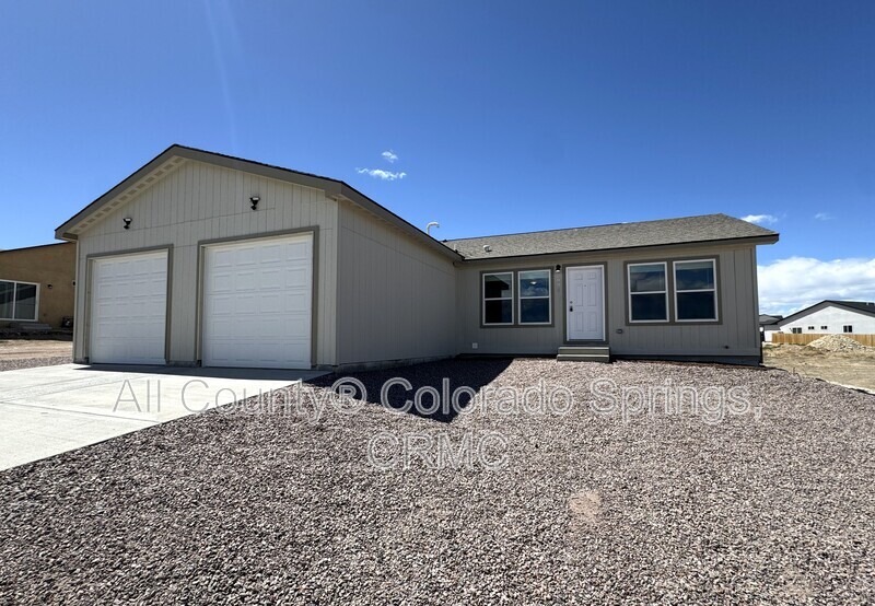 Pueblo West Condo: 690 E Hahns Peak