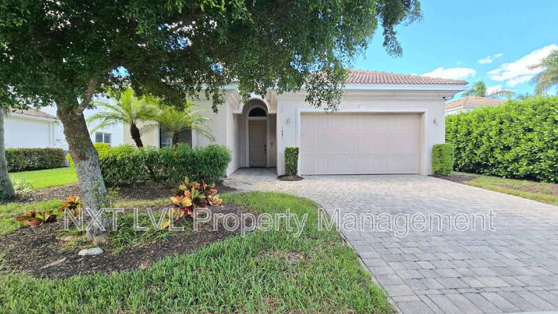 Naples House: 1685 Serrano Cir