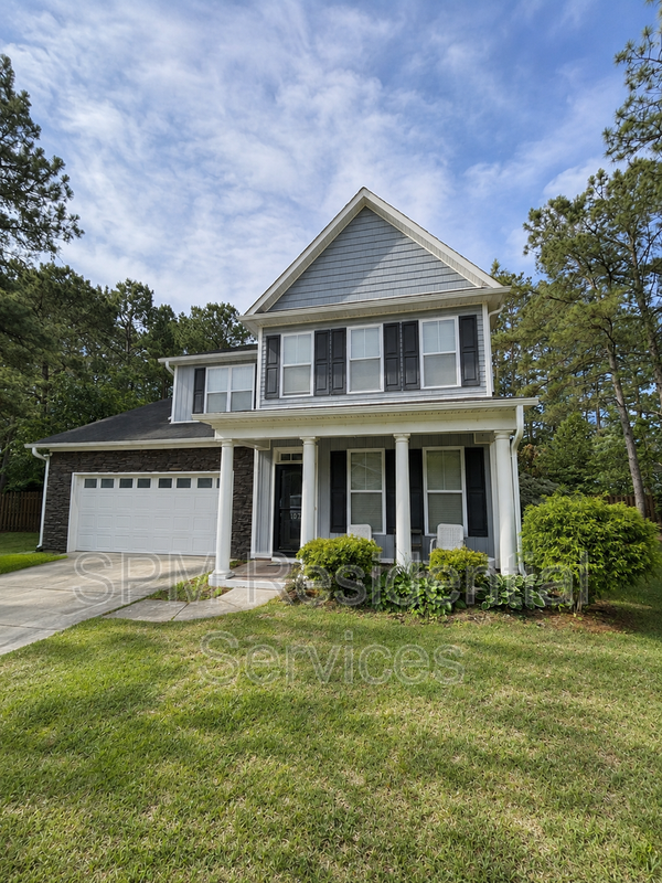 Hampstead House: 107 Roughleaf Trl