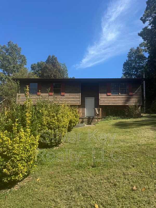 Etowah House: 123 County Road 622