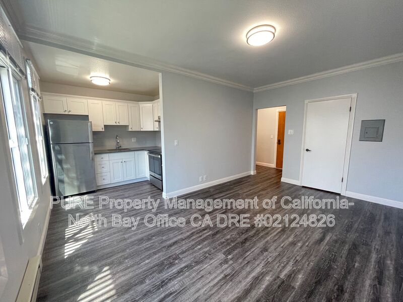 San Francisco Condo: 1300 Sacramento Street