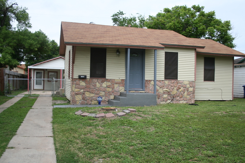 Corpus Christi House: 1750 Morales Street - 2