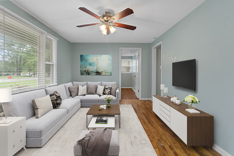 Raytown House: 9008 E Gregory Blvd