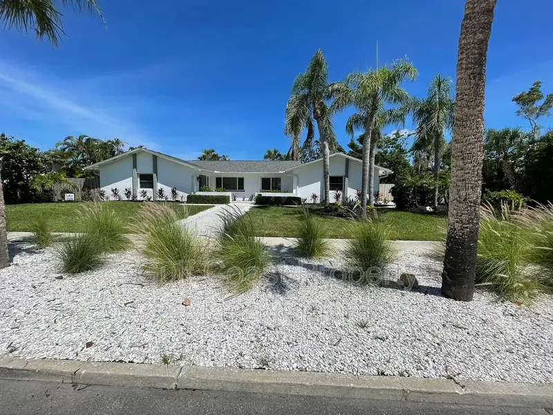 Longboat Key House: 691 Russell Street