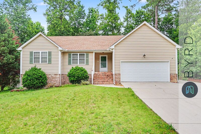 South Chesterfield House: 19218 Brevard Dr