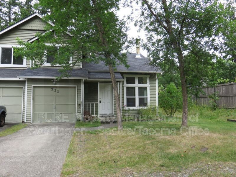 Lacey House: 511 Malibu Dr SE