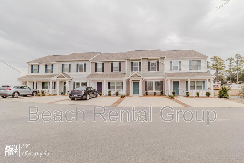 LITTLE RIVER Townhome: 109 OXFORSHIRE STREET